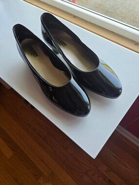 Capps Shoe High Gloss Pump Womens Size 11 Black Leather Made in USA